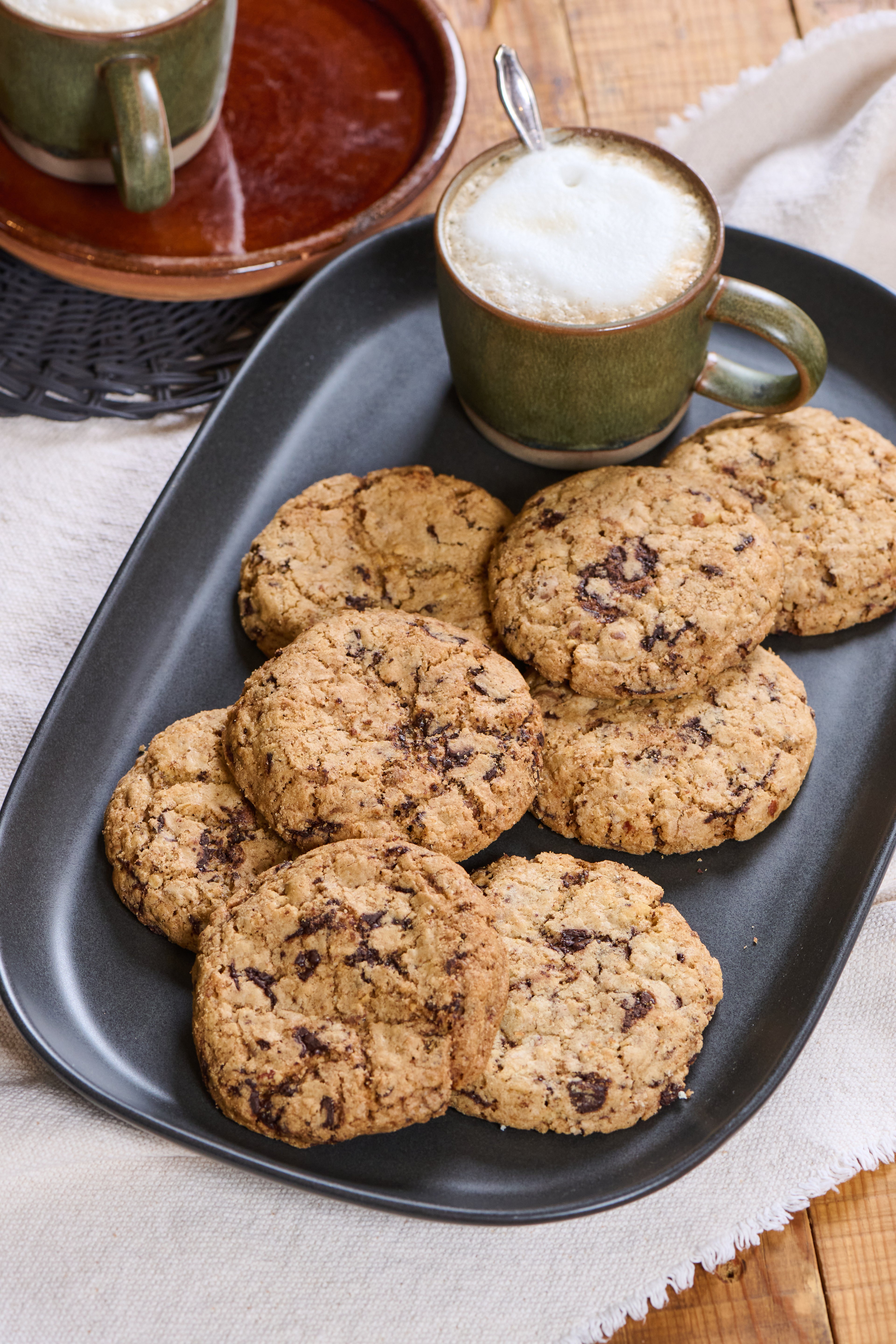 Large Chocolate Chip Cookies (8s)