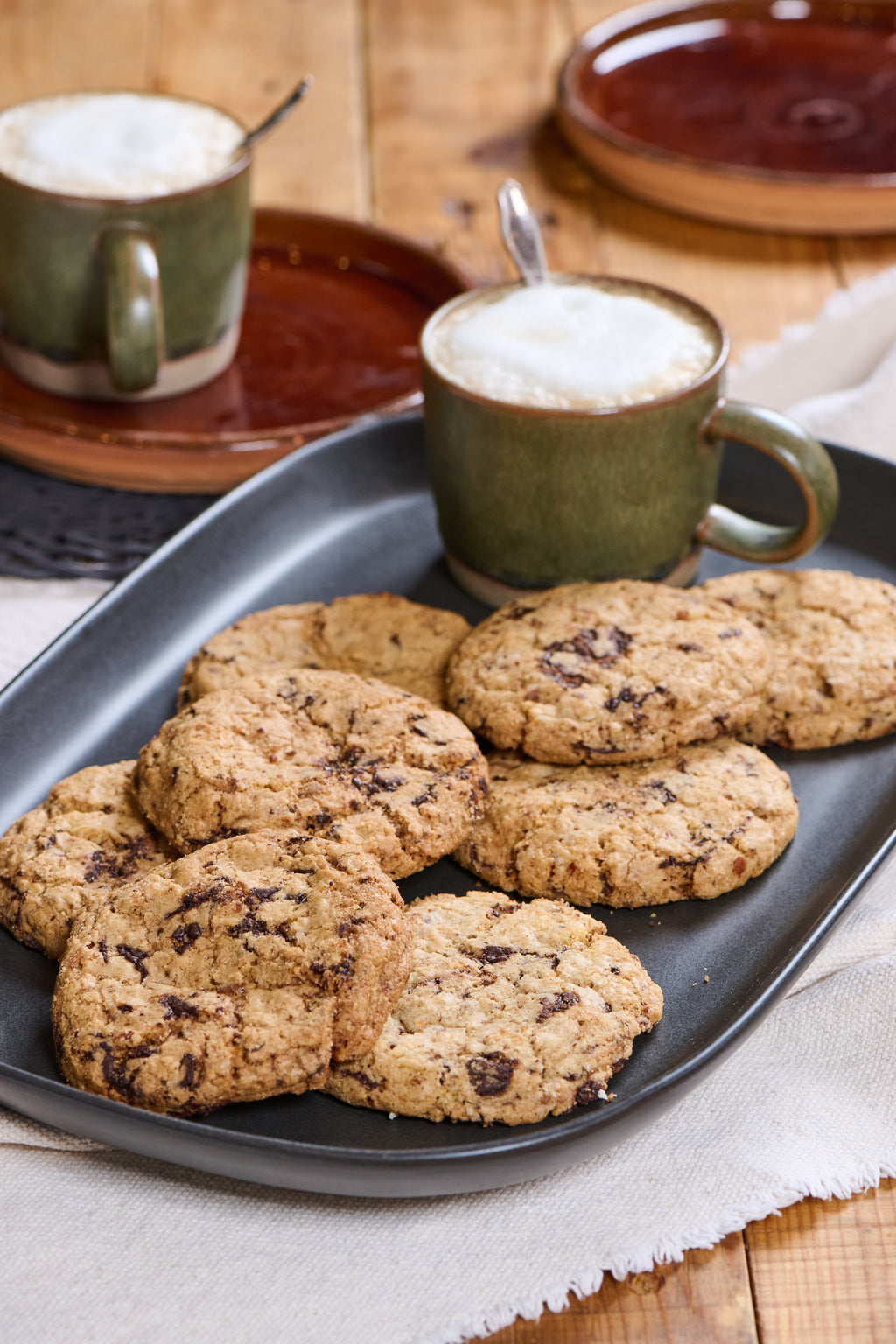 Large Chocolate Chip Cookies (8s)