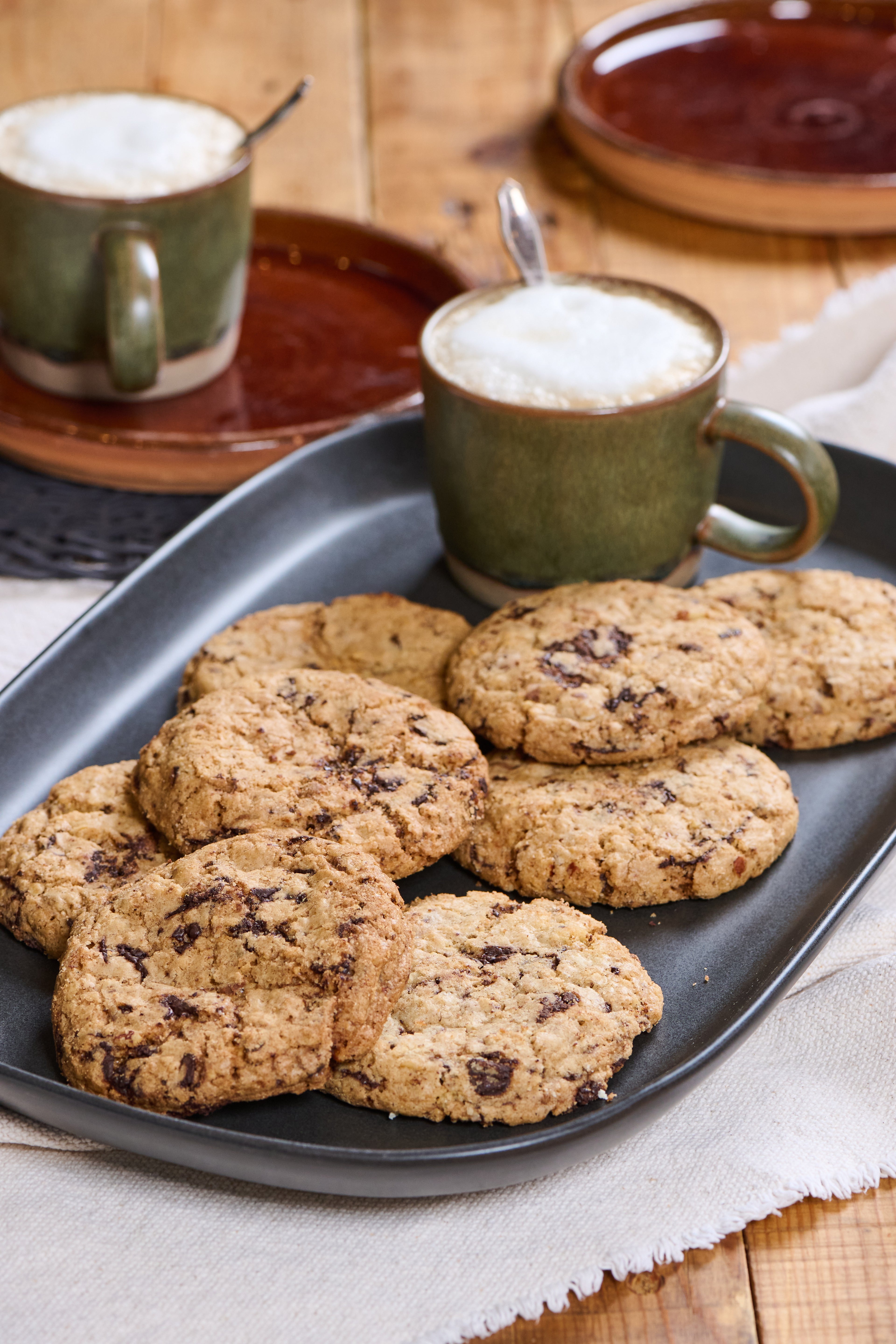 Large Chocolate Chip Cookies (8s)