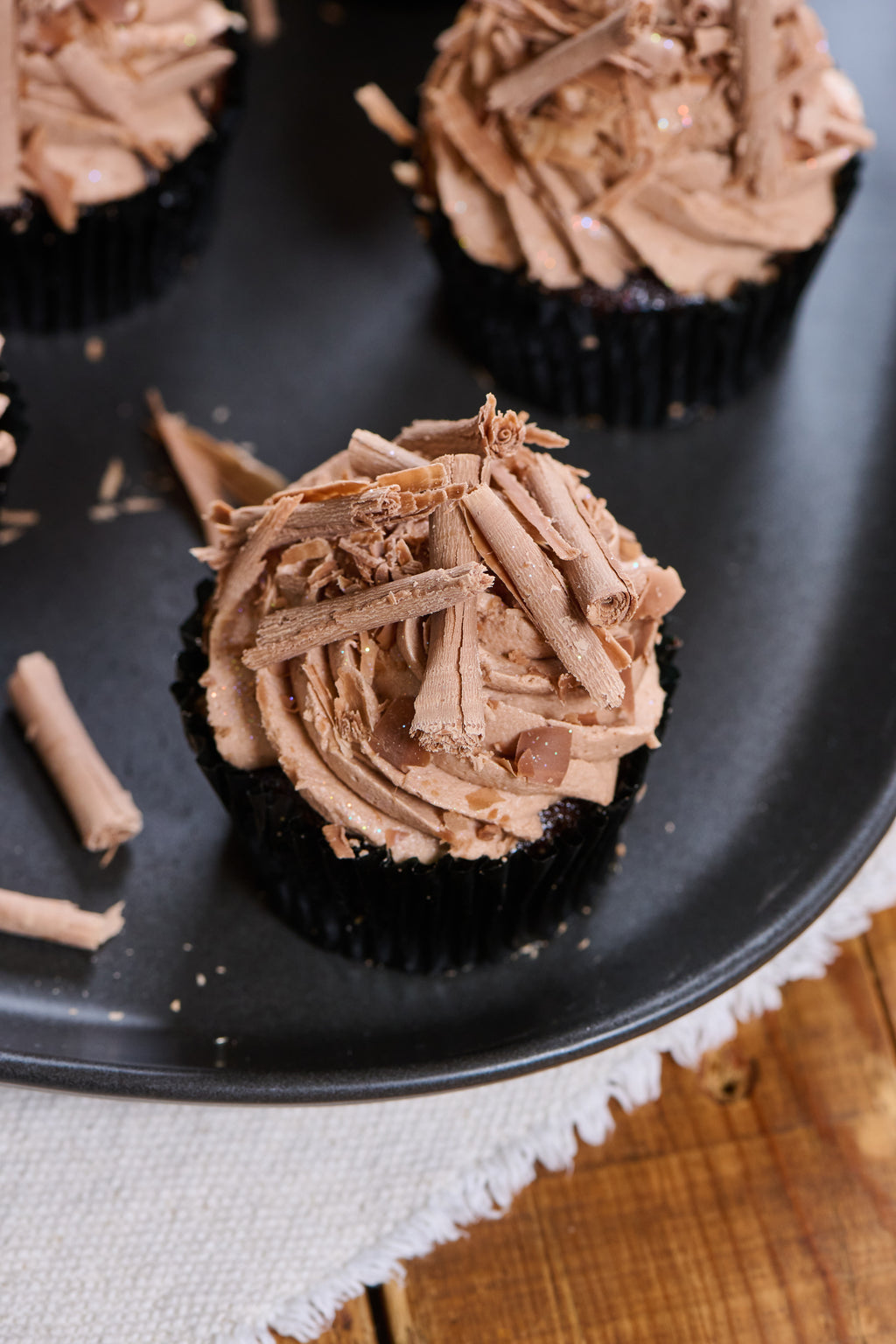 Caramel-centred Chocolate Cupcakes (6s)